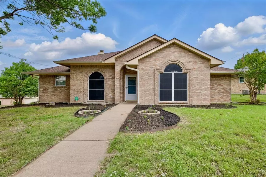 560 Dandelion Drive, Cedar Hill, TX 75104