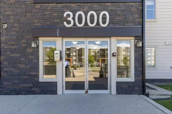 1317 27 ST Southeast #3208, Calgary, AB T2A 4Y5