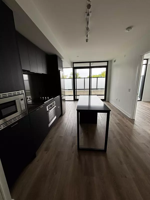 Mississauga, ON L5B 0P9,3009 Novar RD #228