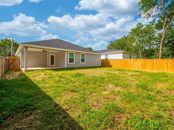 Corsicana, TX 75110,609 E 14th Street