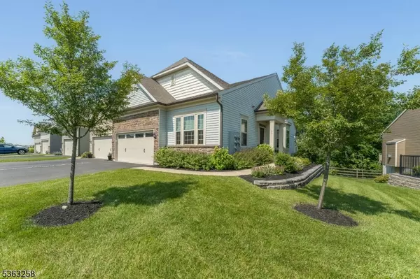 37 Barnett Road, Raritan Twp., NJ 08822