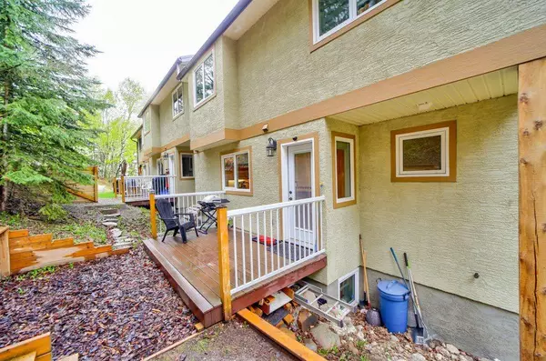 Blairmore, AB T0K0E0,13442 17ave #E