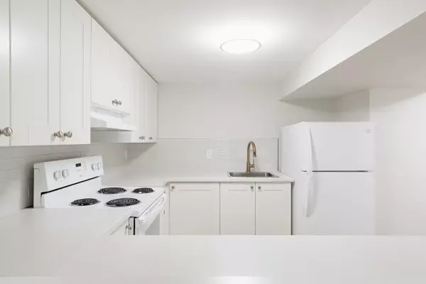 Milton, ON L9T 1X7,336 Kingsleigh CT #2