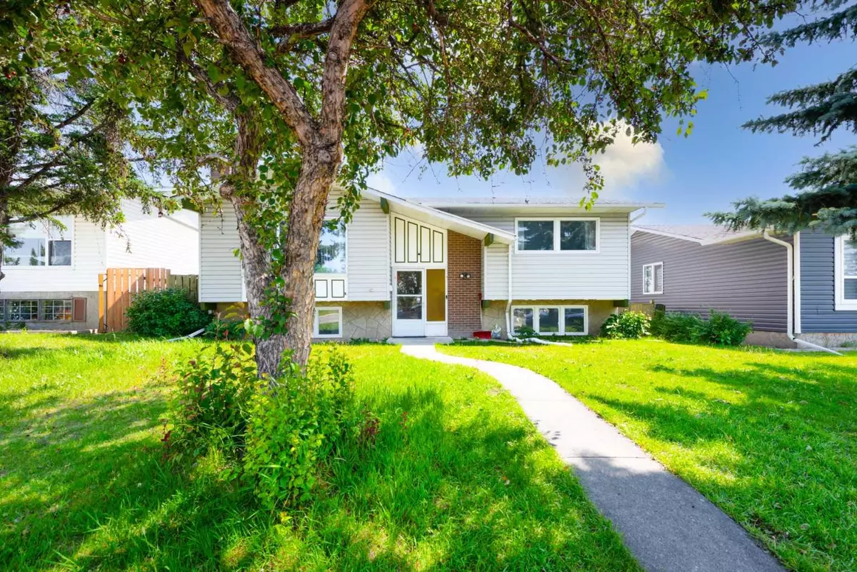 Calgary, AB T1Y 2A6,3908 49 ST NE