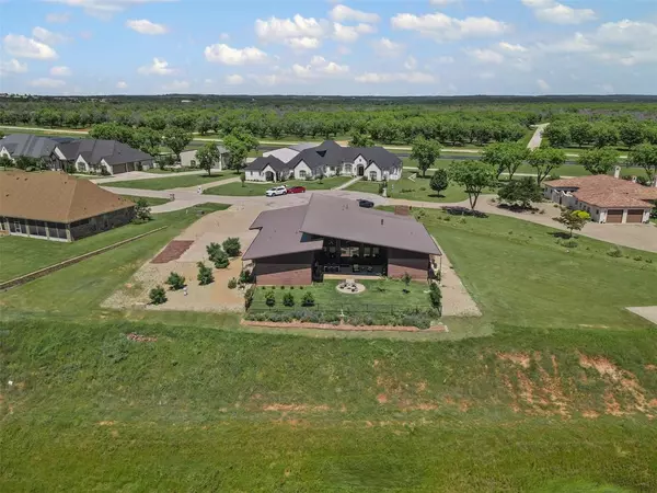 Granbury, TX 76049,9411 King Air Drive