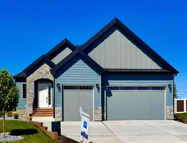 61 North Bridges Bay Southwest, Langdon, AB T0J 1X3