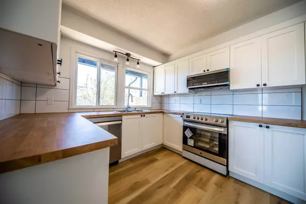 Sexsmith, AB T0H3C0,9839 100A AVE