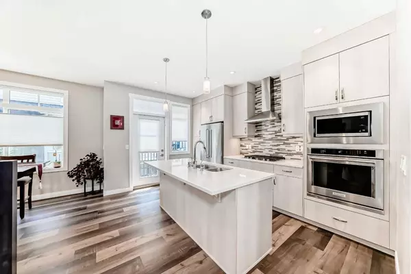 Calgary, AB T3H1Y1,209 Wentworth ROW SW