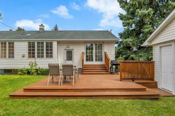 Calgary, AB T2K3P1,403 Spyhill RD NW