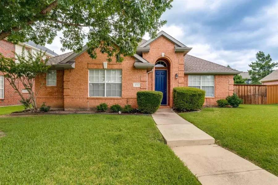 1512 Bastrop Drive, Carrollton, TX 75010