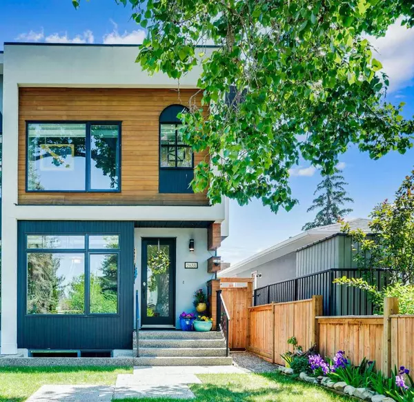 Calgary, AB T3E 2M2,2638 30 ST SW
