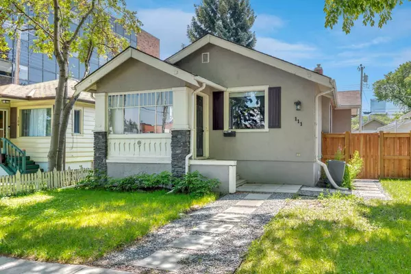 111 11 AVE NW, Calgary, AB T2M 0B7