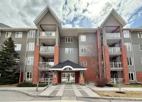 Calgary, AB T2Y 5B5,15 Everstone DR SW #219