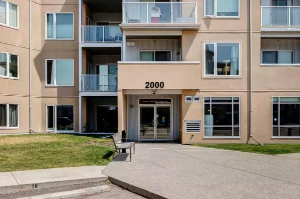 Airdrie, AB T4A 0G6,604 East Lake BLVD #2108