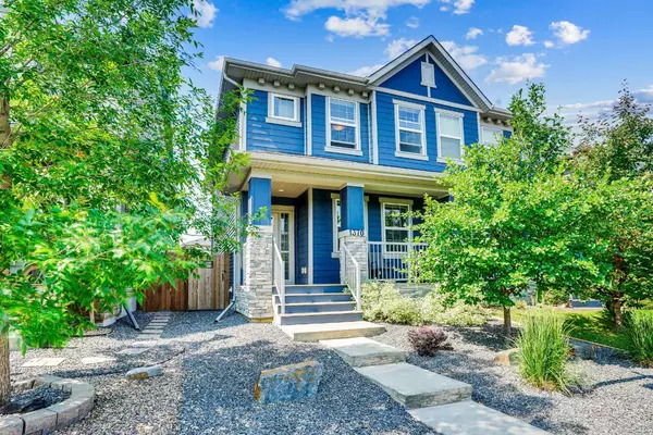 1370 Legacy CIR SE, Calgary, AB T2X2J4