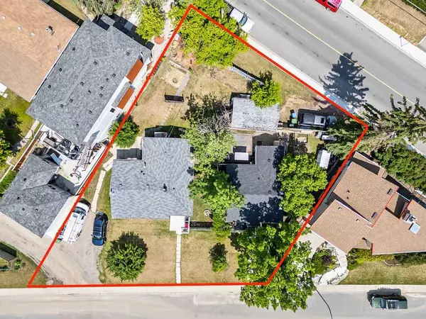 4908 22 AVE NW, Calgary, AB T3B 0Y7