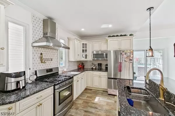Clifton City, NJ 07011,274 Washington Ave
