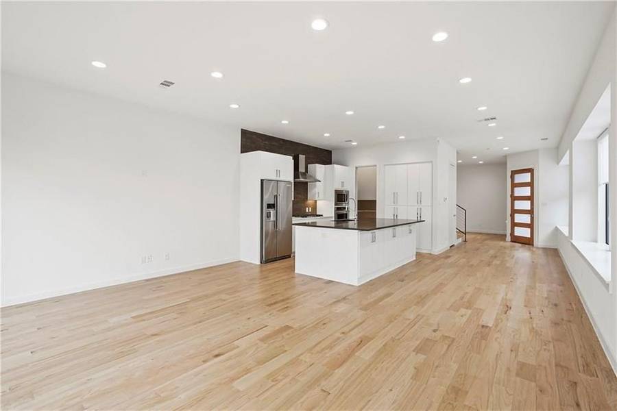 2329 Vagas Street, Dallas, TX 75219