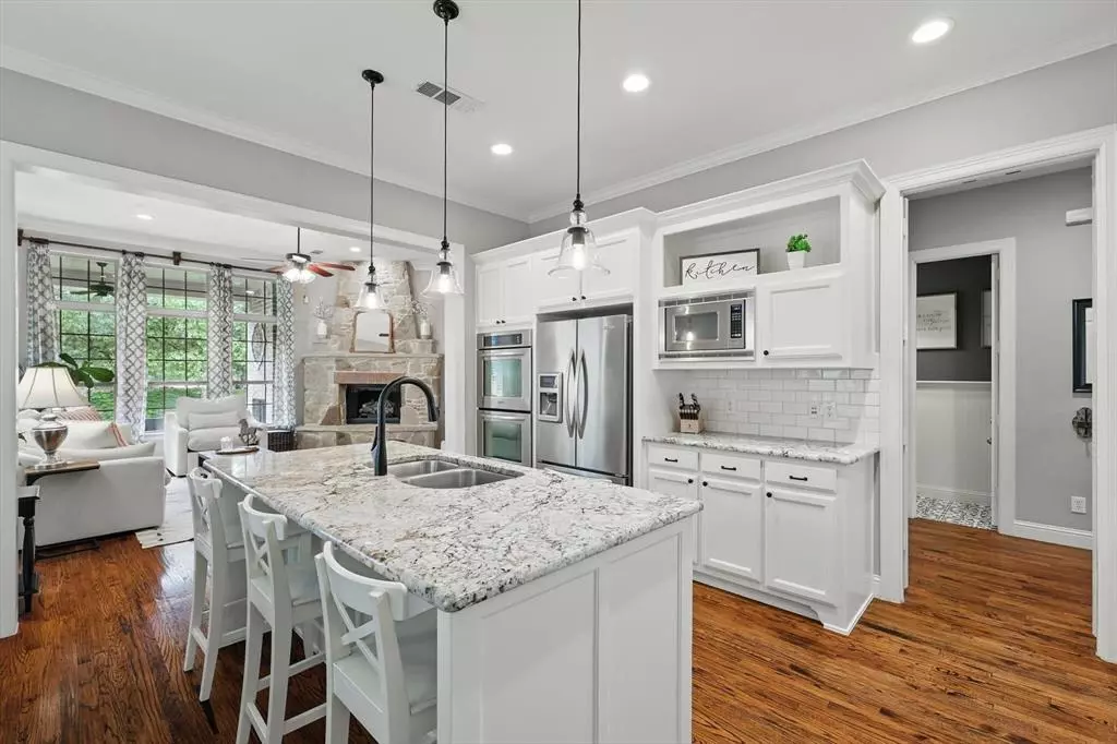 Lantana, TX 76226,9008 Cypress Creek Road
