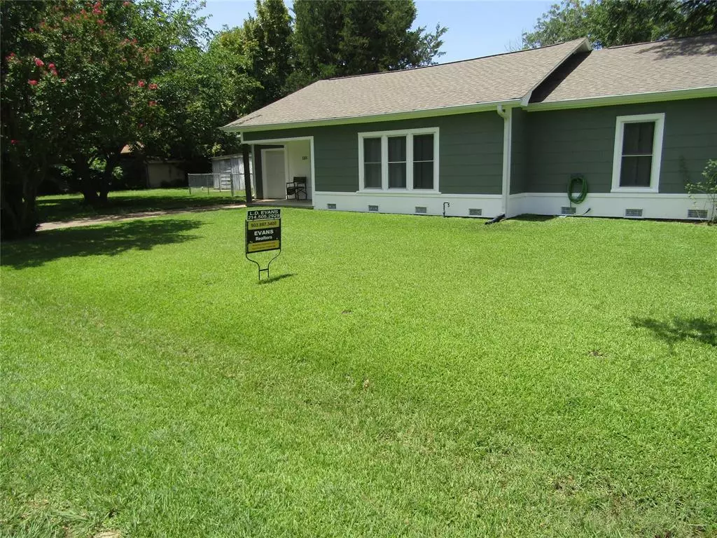 Mabank, TX 75147,105 N 4th