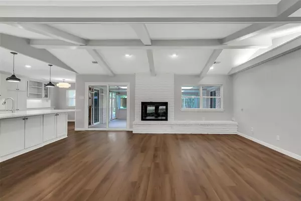 Dallas, TX 75244,4625 Willow Lane