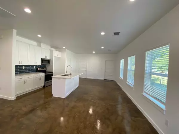 Sherman, TX 75090,1320 S Montgomery Street