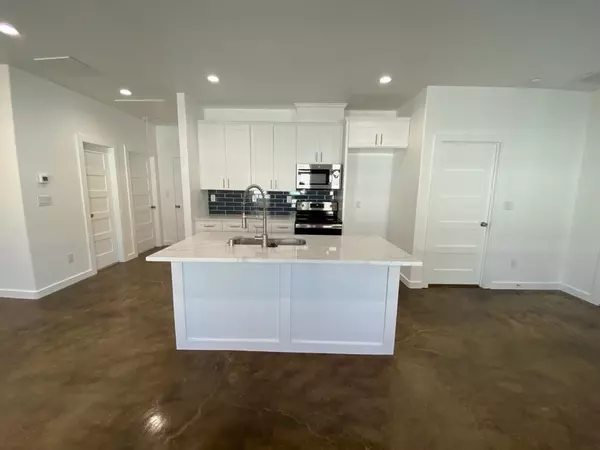 Sherman, TX 75090,1320 S Montgomery Street