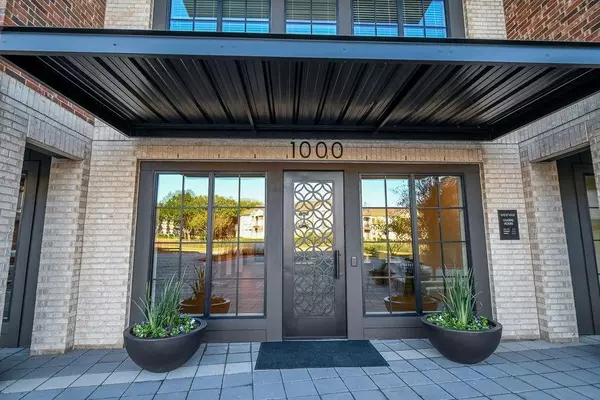 Roanoke, TX 76262,1000 Cannon Parkway #16103