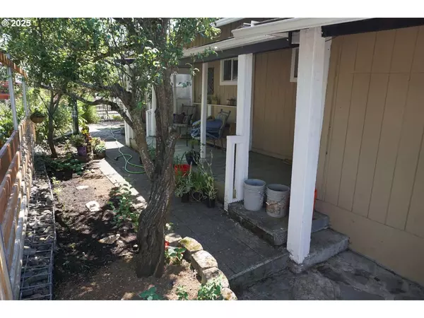 Portland, OR 97206,7819 SE DUKE ST