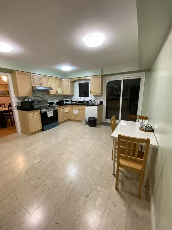 Toronto E05, ON M1W 3K8,133 Ambercroft BLVD