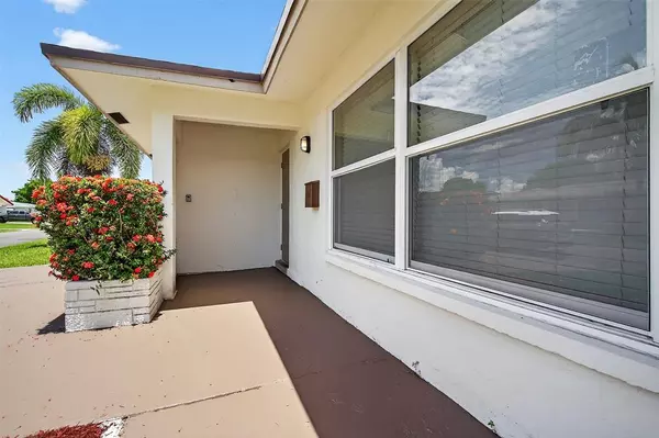 Tamarac, FL 33321,5714 NW 70th Ter