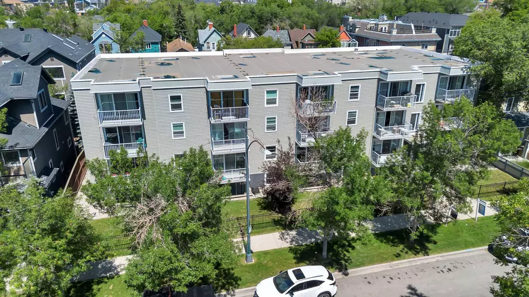 1626 14 AVE SW #403, Calgary, AB T3C 0W5