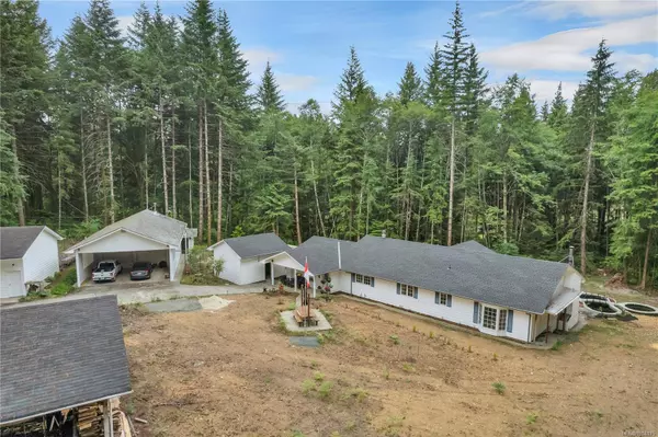 413 Cape Mudge Rd, Quadra Island, BC V0P 1N0