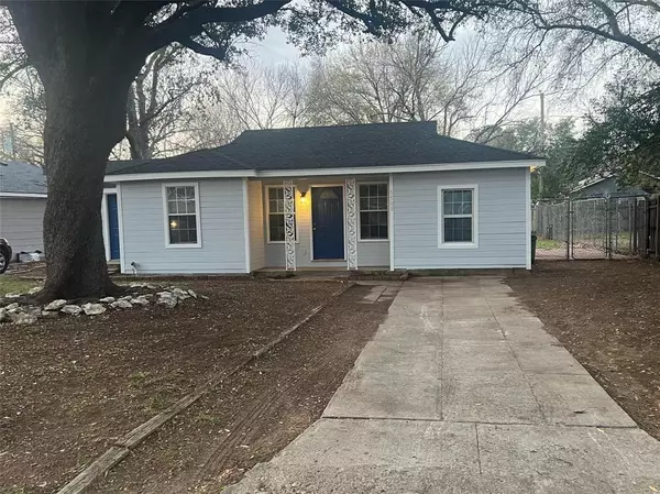 5509 James Drive, River Oaks, TX 76114