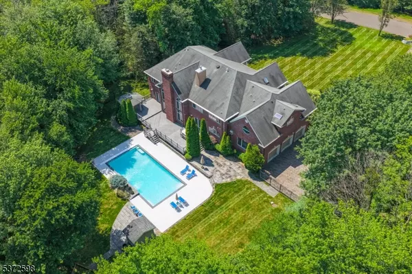 62 Canoe Brook Ln, Bernards Twp., NJ 07931