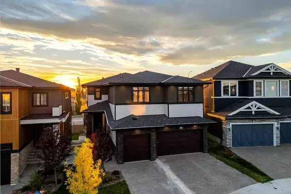 94 Aspen Summit Close SW, Calgary, AB T3H 6B3