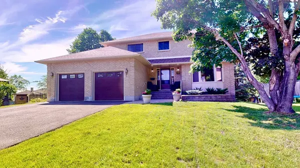 12 Vivyenne CT, North Bay, ON P1A 4J2
