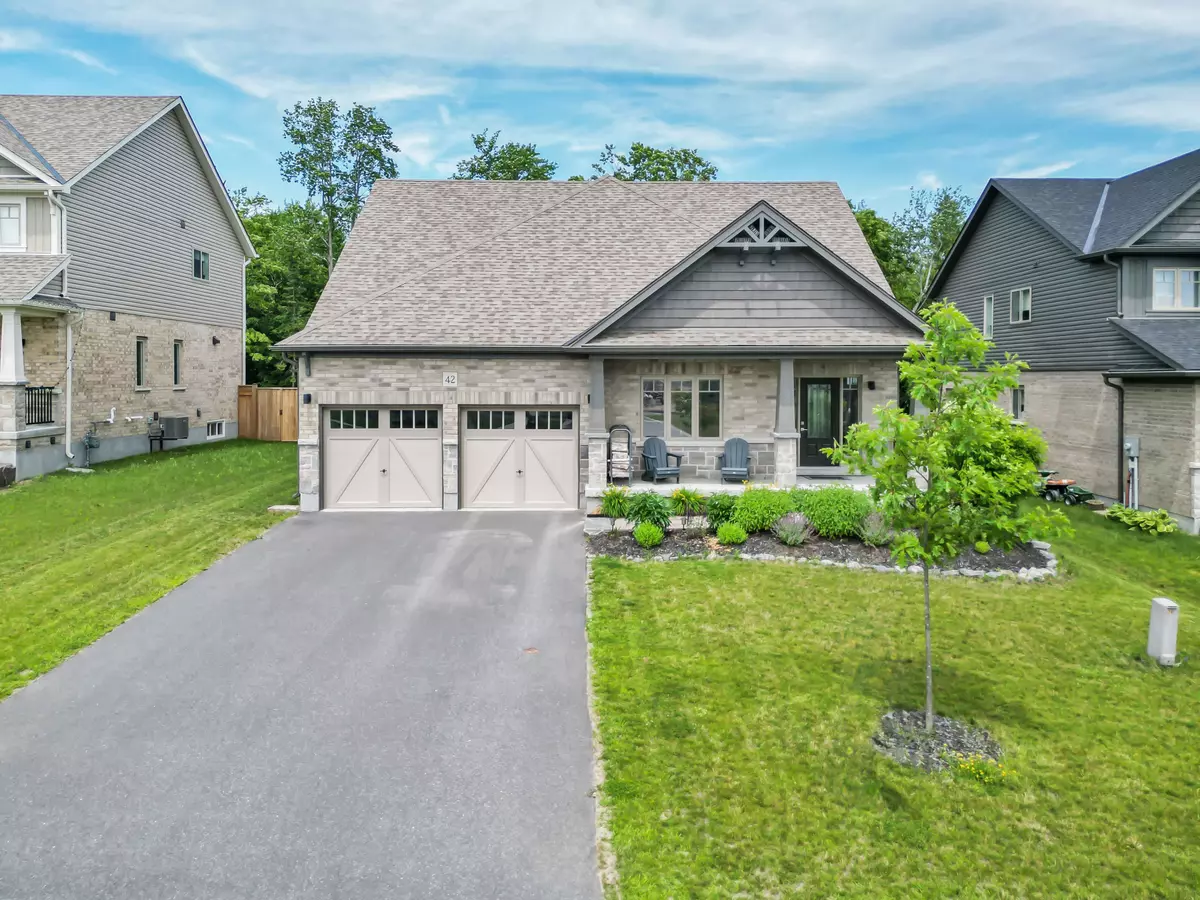 Huntsville, ON P1H 0B7,42 Woodstream DR