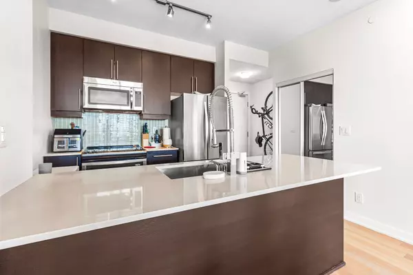 Mississauga, ON L5B 0J8,510 Curran PL #1403