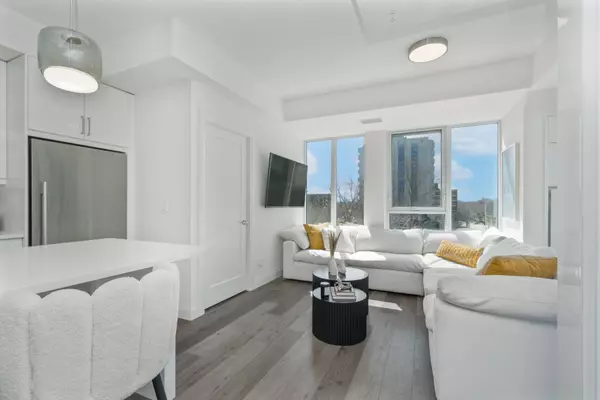Burlington, ON L7S 0A5,500 Brock AVE #402