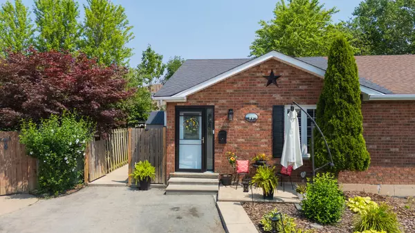 Welland, ON L3B 5X2,17 Marc CT