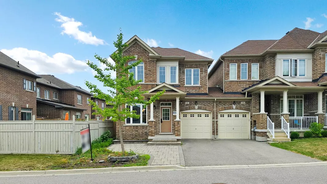 16 Percy Stover DR, Markham, ON L6C 0V9