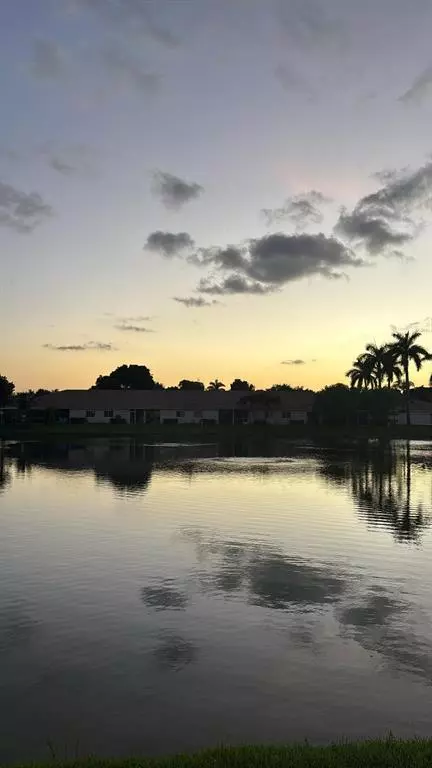 4923 SW 31st Ter #4923, Dania Beach, FL 33312