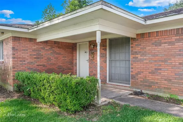 Shreveport, LA 71105,1518 Captain Shreve Drive