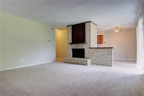 3414 Chesapeake Drive, Arlington, TX 76014