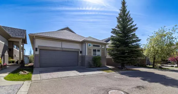 102 Crawford DR, Cochrane, AB T4C 2G6