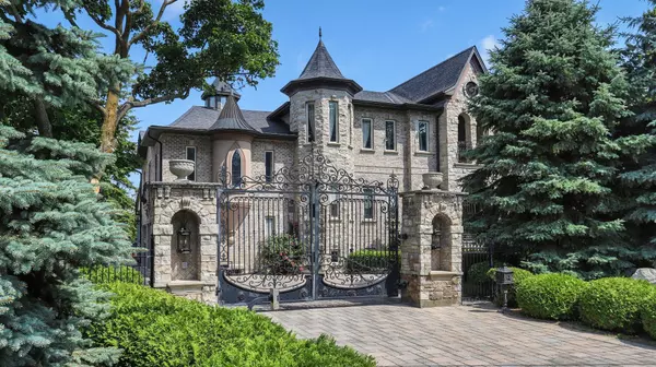 54 Maryvale CRES, Richmond Hill, ON L4C 6P8