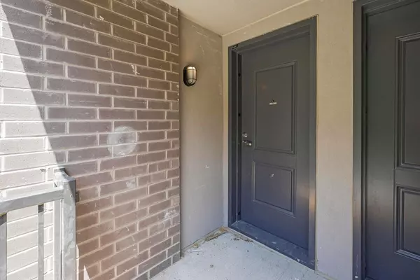Waterloo, ON L5L 0B8,370 Fisher Mills RD #C64