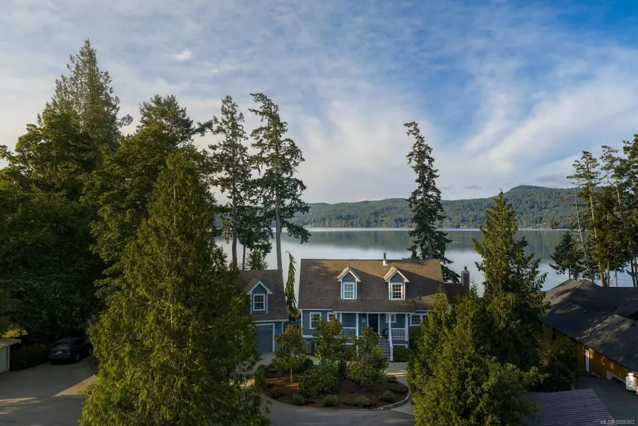 2021 Saseenos Rd, Sooke, BC V9Z 0C4