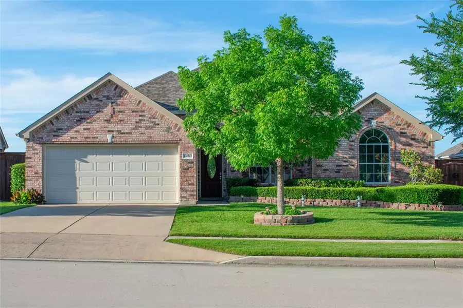 3063 Seabrook Drive, Little Elm, TX 75068